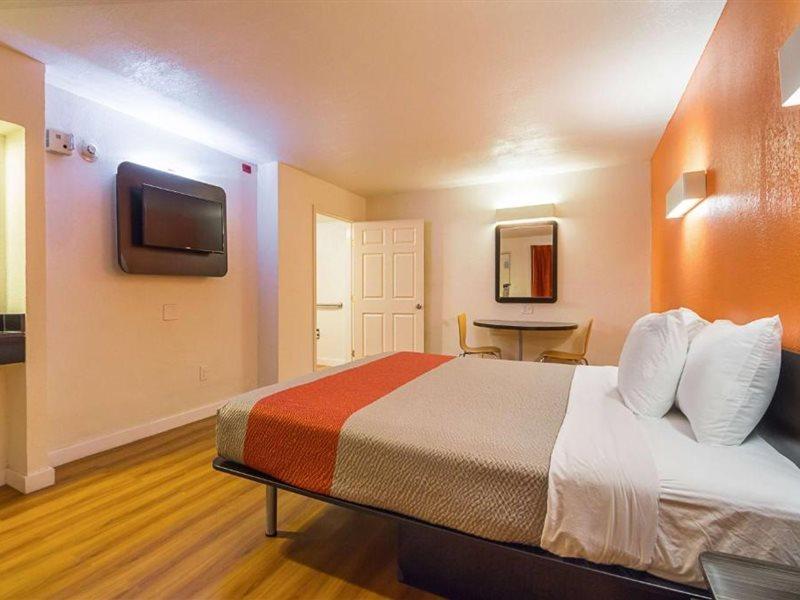 Motel 6-Garland, Tx - Northeast Dallas Экстерьер фото
