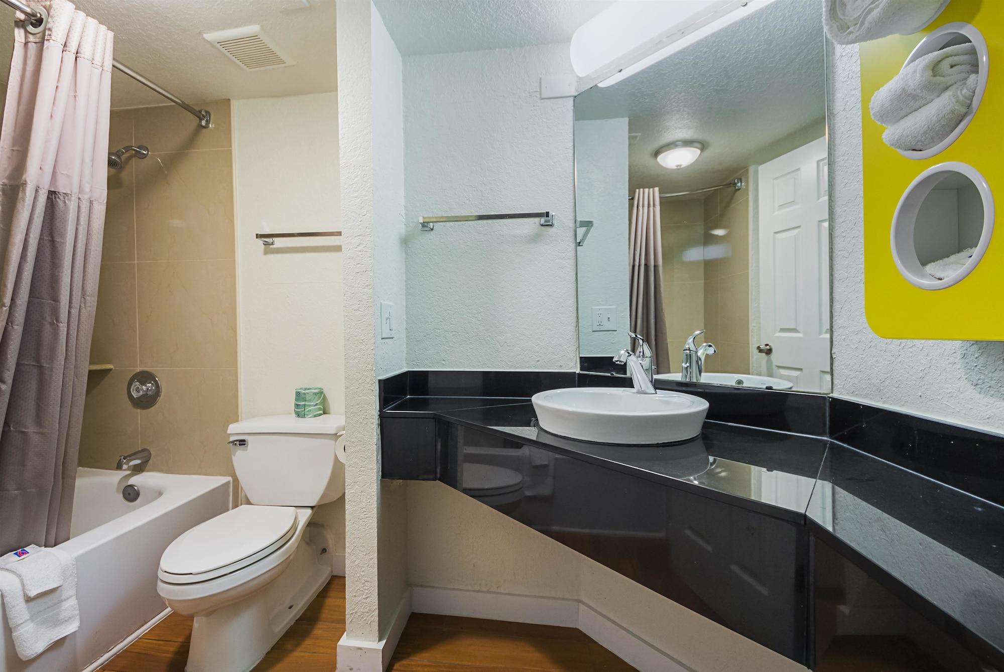 Motel 6-Garland, Tx - Northeast Dallas Экстерьер фото