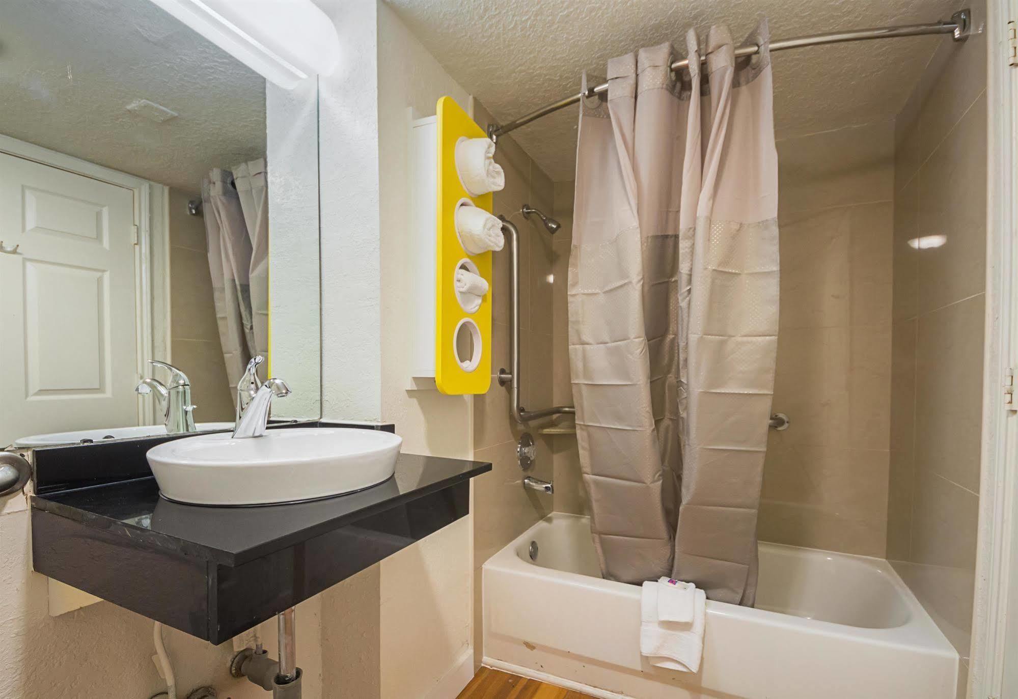 Motel 6-Garland, Tx - Northeast Dallas Экстерьер фото
